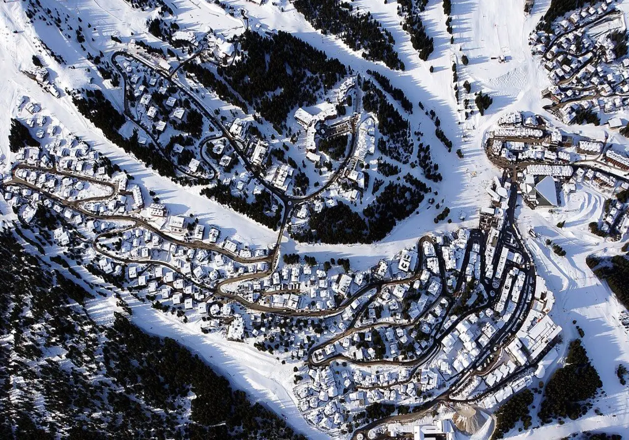 Courchevel 1850, location AEC Collection