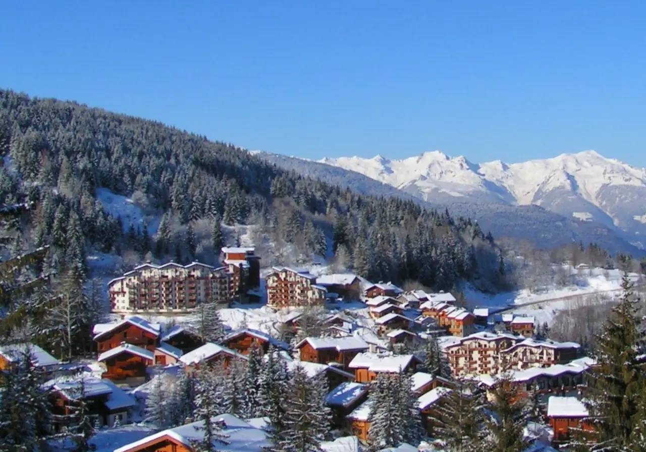 La Tania, location AEC Collection