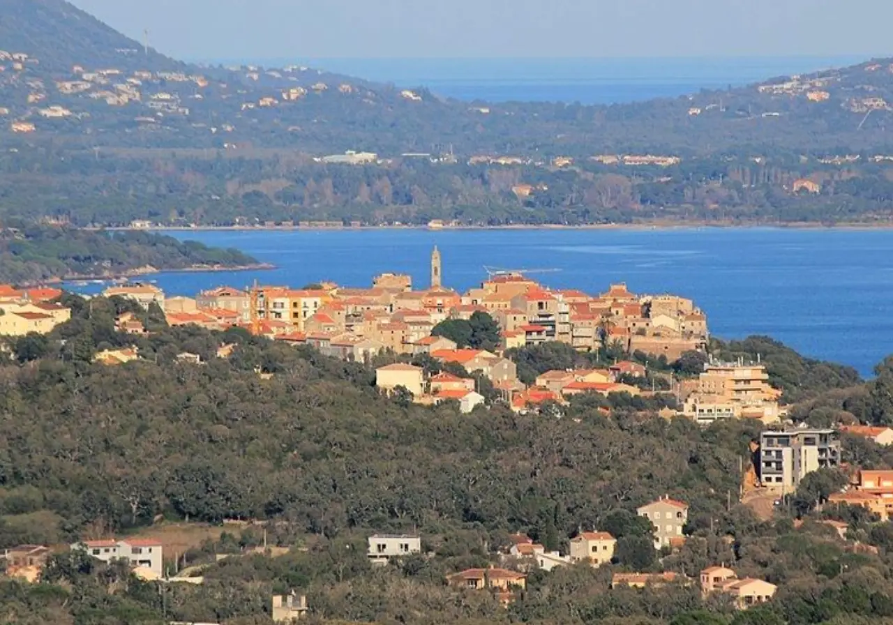 Porto-Vecchio, location AEC Collection